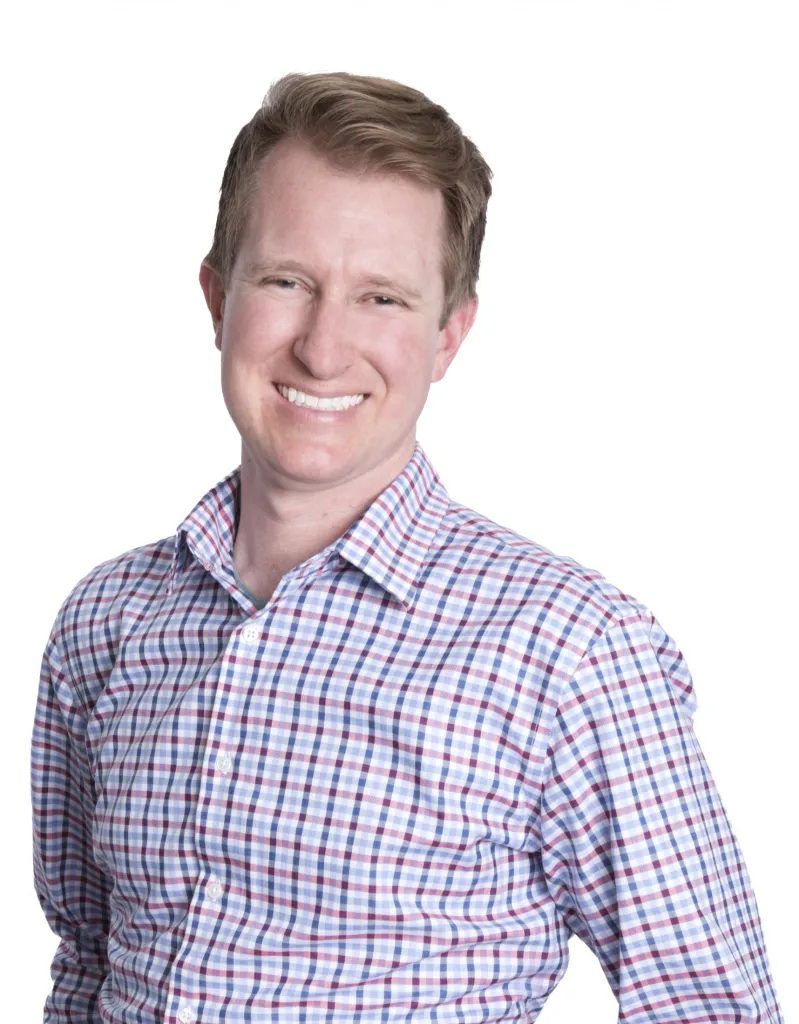 Dr. Mynsberge, Greenbrae Oral Surgeon, in Marin County
